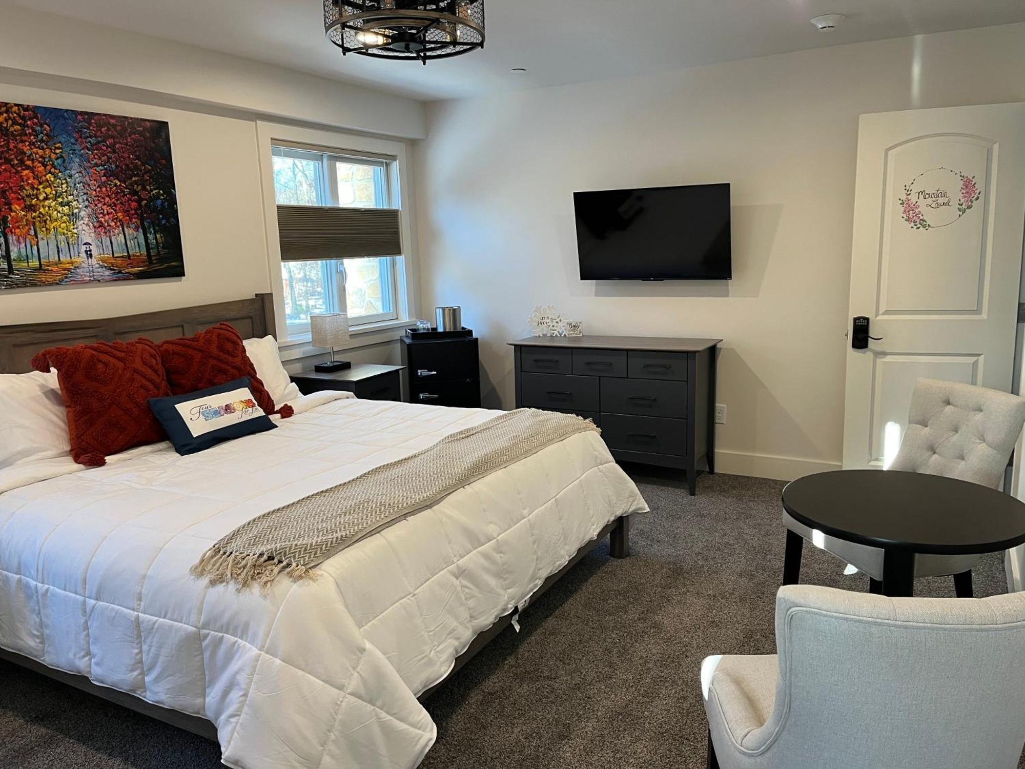 Four Seasons For Fun Bed & Breakfast Lakeville Buitenkant foto